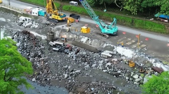 Melihat Upaya Pemulihan Jalan Lembah Anai, Jaga Konektivitas Stabilitas Pangan