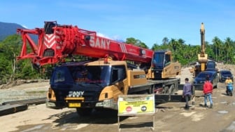 Ketika Jalan di Sumatra Kembali Terbuka