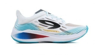 4 Rekomendasi Sepatu Lari Lokal yang Nyaman untuk Orang Berbadan Gemuk