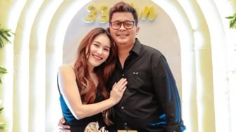 Ayu Ting Ting Pasang Badan Bela Ipar Soal Tudingan Numpang Hidup