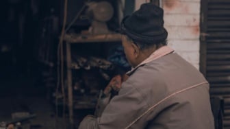 CERPEN: Si Tukang Tambal Ban dan Rahasia yang Tercecer