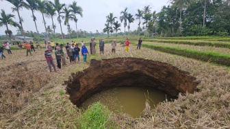 Fenomena Sinkhole Limapuluh Kota Perlu Kajian Tim Geolistrik, Pantau Kondisi di Bawah Permukaan!