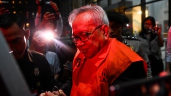 Terima Suap Rp1,7 Miliar, Eks Direktur Pertamina Chrisna Damayanto Ditahan KPK