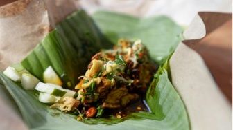 Rasa Eksotis: Mengapa Botok Tawon Kini Jadi Primadona Kuliner?