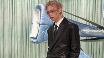 4 Padu Padan OOTD Layering Monokrom ala Felix Stray Kids yang Wajib Ditiru!