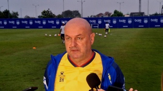 Pesan Tegas Bojan Hodak untuk Bobotoh Jelang Duel Panas Persib vs Persija