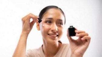 4 Serum Kakadu Plum Kaya Vitamin C, Ampuh Atasi Kulit Kusam dan PIH