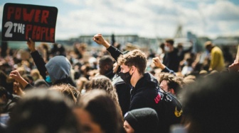 Kepercayaan Publik yang Kian Menjauh dari Pemerintahan