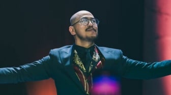 Flash Disk Berisi Konten Netflix Jadi Barbuk Kasus Pandji Pragiwaksono, Apakah Ini Pembajakan?