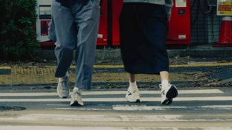 5 Rekomendasi Merek Sneakers Lokal untuk Kaki Besar, Ada yang Punya Size sampai 47