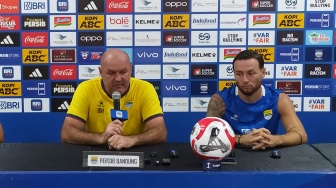 Hadapi Persija, Bojan Nilai Persib Bandung Punya Keuntungan