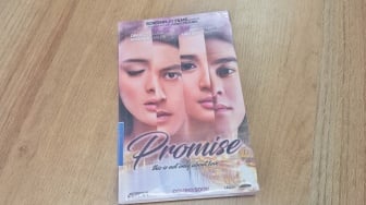 Novel Promise: Ternyata Jujur adalah Nama Tengah Cinta