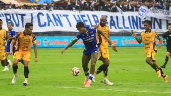 Jadwal TV dan Cara Nonton Link Streaming Persib Bandung vs PSBS Biak Malam Ini Pukul 19:00 WIB