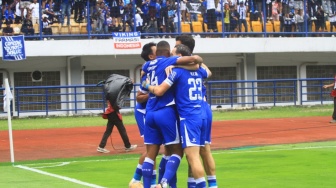 Puas Dengan Permainan Persib di Putaran Pertama, Bojan Hodak: Lihat, Kami Nomor Satu Lagi