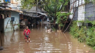 Kisah Warga Cilandak Timur Hadapi Banjir di Balik Tanggul Anyar