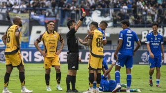 Mauricio Souza Kecewa Bruno Tubarao Kena Kartu Merah: Attitude Tidak Dewasa