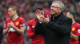 Muka Masam Sir Alex Ferguson Usai Manchester United Ulangi Rekor Buruk 44 Tahun Lalu
