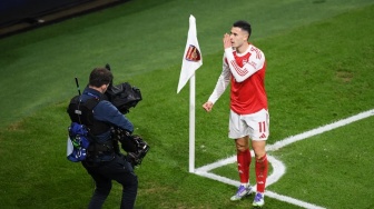 Arteta Kirim Pesan Berkelas ke Arne Slot Usai Hat-trick Gabriel Martinelli