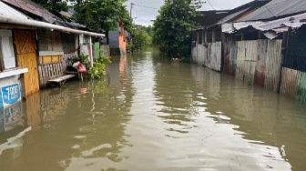 Lebih 350 Jiwa Mengungsi Akibat Banjir Makassar