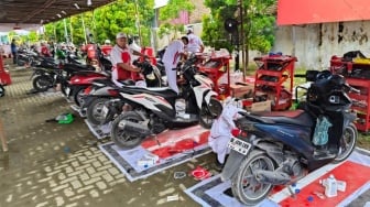 AHM Gelar Service Motor Gratis Dukung Pemulihan Bencana di Sumatera