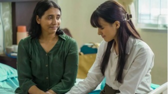 Dibintangi Mawar de Jongh dan Rey Bong, Ini Fakta Menarik Film Adaptasi Novel Khoirul Trian