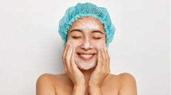 5 Cleanser dengan Ekstrak Semangka untuk Wajah Bersih dan Glowing Alami