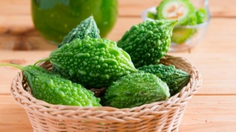 Bukan Sekadar Pahit, Ini Kandungan Nutrisi Pare yang Ampuh Tangkal Radikal Bebas