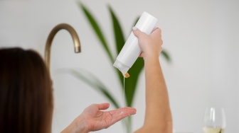 5 Sampo untuk Rambut Tipis, Bikin Rambut Lebih Tebal dan Tidak Lepek