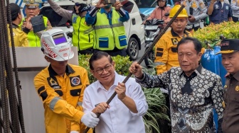 Senyum Sumringah Pramono Kala Tiang Monorel Mangkrak di Kuningan Mulai Dibongkar