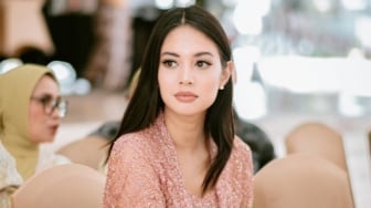 6 Kisah Pahit Aurelie Moeremans di Broken Strings, Alami Grooming sampai Bullying