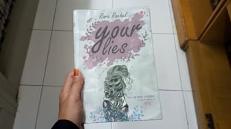 Novel Your Lies: Ketika Satu Kebohongan Meruntuhkan Persahabatan