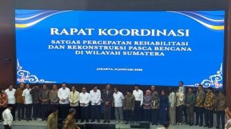 Mendagri Pimpin Rakor Satgas Percepatan Rehabilitasi dan Rekonstruksi Pascabencana Sumatra