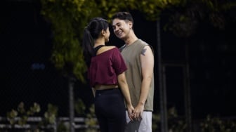 6 Film Terbaru Jerome Kurnia, Penerbangan Terakhir Lagi Tayang di Bioskop