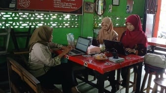 Cerita ASN Solo yang WFA Pilih di Wedangan, Sempat Terganggu Sama Obrolan Pengunjung Lain