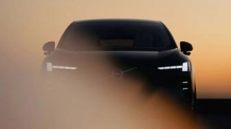 Volvo EX60 Siap Debut: Terintegrasi Google Gemini, Jarak Tempuh 810 KM