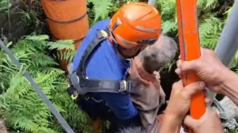 Kronologi Kakek 66 Tahun Terjebak Semalam dalam Sumur di Ngawi, Begini Kondisinya