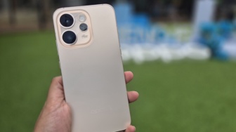 Setelah Pre-Order Dibuka di China, 2 HP Midrange Oppo Terbaru Lolos Sertifikasi Global