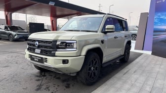 BYD Beri Kode Denza B5 Bakal Hadir di Indonesia