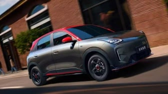 10 Mobil Listrik Terlaris di China 2025: EV Murah Geely Gulingkan Tesla, Wuling Nomor 2