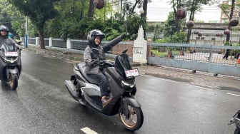 Sensasi Berkendara Skutik Premium dari  'Kacamata' Pengendara Perempuan