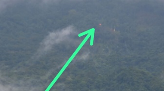 Titik Api Terdeteksi di Gunung Bulusaraung, Diduga Lokasi Pesawat Jatuh