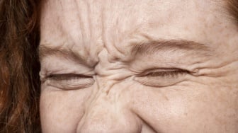 6 Serum untuk Hilangkan Kerutan di Dahi, Kulit Jadi Tampak Awet Muda