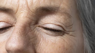 6 Moisturizer untuk Hilangkan Garis Halus dan Kerutan di Usia 40 Tahun, Bikin Tampak Awet Muda