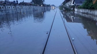 Banjir Putus Jalur KA PekalonganSragi, Sejumlah Perjalanan Dialihkan dan Dibatalkan