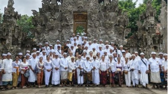 Doa Bersama Penglingsir Puri dan Tokoh Lintas Agama di Bali untuk Nusantara