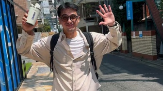 Viral Video Diduga Ricky Harun Karaoke Ditemani LC, Rekaman Masa Lalu?