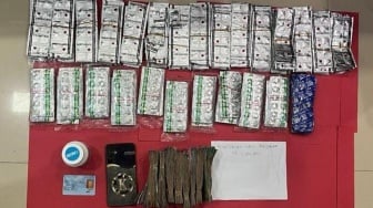 Berkedok Toko Plastik, Polisi Bongkar Peredaran Ribuan Obat Berbahaya Ilegal di Jagakarsa