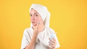 4 Micellar Water Witch Hazel Hapus Kotoran dan Sebum untuk Cegah Jerawat