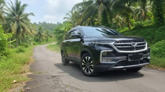 3 Rekomendasi Wuling Almaz 2022: SUV Mewah Rp100 Jutaan untuk Keluarga Muda