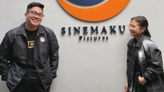 Keluarga Umay Shahab Kuasai Sinemaku Pictures, Alasan Prilly Latuconsina Pamit?